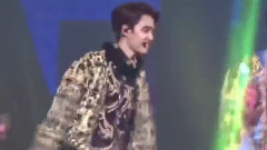 EXO,EXO-K,EXO-M,都暻秀(EXO) - 不要轻易地惹鹅鹅! 嘟大王舞台打人部分Cut