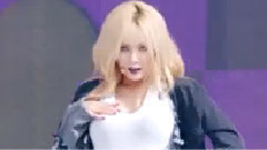 金泫雅,4minute - 因为红