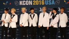V(防弹少年团),田柾国(防弹少年团),防弹少年团 - KCON LA红毯 防弹少年团Cut