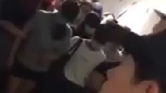 音乐短片 - 韩国梨大学生不满学校行为 集体唱重逢的世界