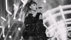Ariana Grande - How Will I Know & Queen of the Night(Greatest Hits )现场版