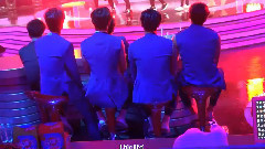 金圣柱(UNIQ),UNIQ - 拜托了粉丝录制 台下