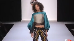 Fashion Show - Missoni Spring Summer 2002