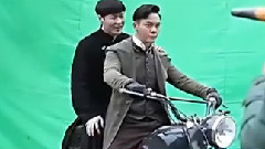 张艺兴(EXO),陈伟霆 - 启红 甜 恋爱循环