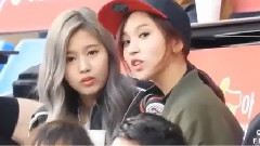TWICE - 这是一个疯癫起来要命的团