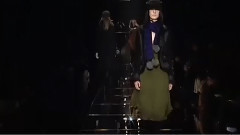 Fashion Show - Burberry Fall Winter 2005-2006