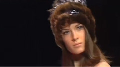 Fashion Show - Dolce & Gabbana Fall Winter 2005-2006
