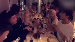 少女时代 - 少女时代帕尼秀英更新少时聚餐多则合集