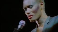 Grace Jones - Pull Up To The Bumper