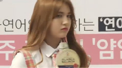 Somi,I.O.I - AT明星新闻 在风中的裙子,害羞害羞