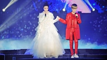 范冰冰,李宇春 - 氧气 《挑战者联盟2》收官之夜现场