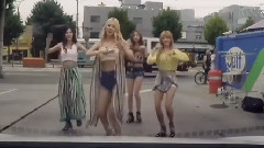 Stellar - Crying室外展示