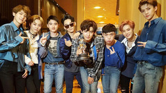 EXO - Lotto安可舞台