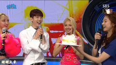 JYP Nation,Min(miss A),赵权(2AM),孝渊(少女时代),少女时代 - 回归采访 & Born To Be Wild