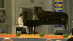音乐短片 - 郎朗在诺贝尔和平奖上演奏爱之梦