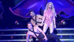 Britney Spears - Make Me