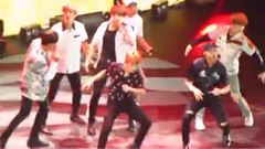 V(防弹少年团),田柾国(防弹少年团),防弹少年团 - Fire