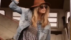 音乐短片 - Honey