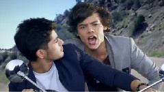 One Direction - Kiss You