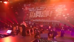街舞视频 - 七周年 黑纱女神32人组