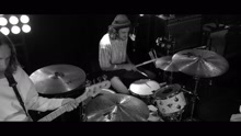 The Neighbourhood - Sweater Weather (Live)
