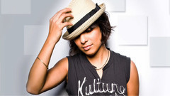 Vicci Martinez - I Can Love