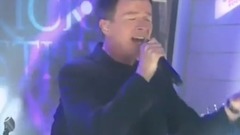 Rick Astley - Keep Singing
