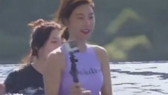 Girl's Day - 2016Tastyroad 突发情况,别的地方去游泳时出现的生命体