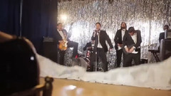 群星 - Maroon 5 - Sugar