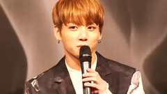 田柾国(防弹少年团),V(防弹少年团) - NewsAde新闻频:wings专辑发布会现场