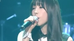 少女时代,太妍(少女时代) - 13 Times Taeyeon Ate Her Own CDs