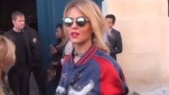 Fashion Show - Fashion Week Paris 2016-2017 Exit Louis Vuitton N2