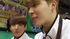 田柾国(防弹少年团),JIMIN(防弹少年团) - MBCentertain更新:场内小游戏偶像运动会