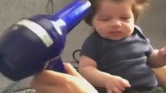音乐短片 - Nine-week-old baby has full head of bouffanthair