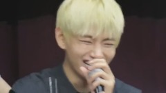 V(防弹少年团) - 对着男粉丝说方言的金泰亨
