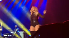 Demi Lovato,Paulina Rubio - Girls Just Wanna Have Fun