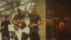 舞蹈视频 - Abroad Asians On The Street Performing
