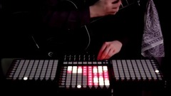 音乐短片 - 吉他与混音打击垫打造完美混音DJ