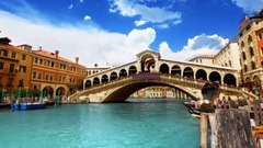 音乐短片 - Waltz In