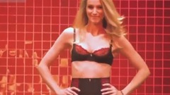 Fashion Show - Salon De La Lingerie