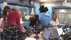 Red Velvet - Russian Roulette