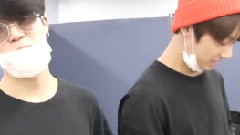 防弹少年团 - BANGTAN BOMB Jimin & Jung Kook did Show Music Core Special MC