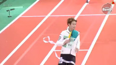 防弹少年团,田柾国(防弹少年团),JIMIN(防弹少年团),J-HOPE(防弹少年团),SUGA(防弹少年团) - 奔跑中的男子们