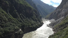 音乐短片 - 中国云南虎跳峡