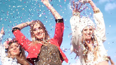 音乐短片 - PAROOKAVILLE