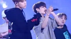 防弹少年团,田柾国(防弹少年团) - 请接受来自田果果的kiss攻击