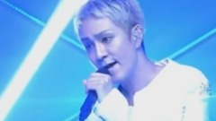 AAA - 涙のない世界