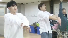防弹少年团 - BANGTAN BOMB 三周年成人礼cover by Jimin & Jung Kook