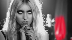 The Pretty Reckless - Take Me Down