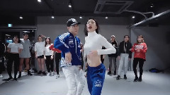 舞蹈视频 - Bikini Body (Lia Kim & Koosung Jung Choreography)
